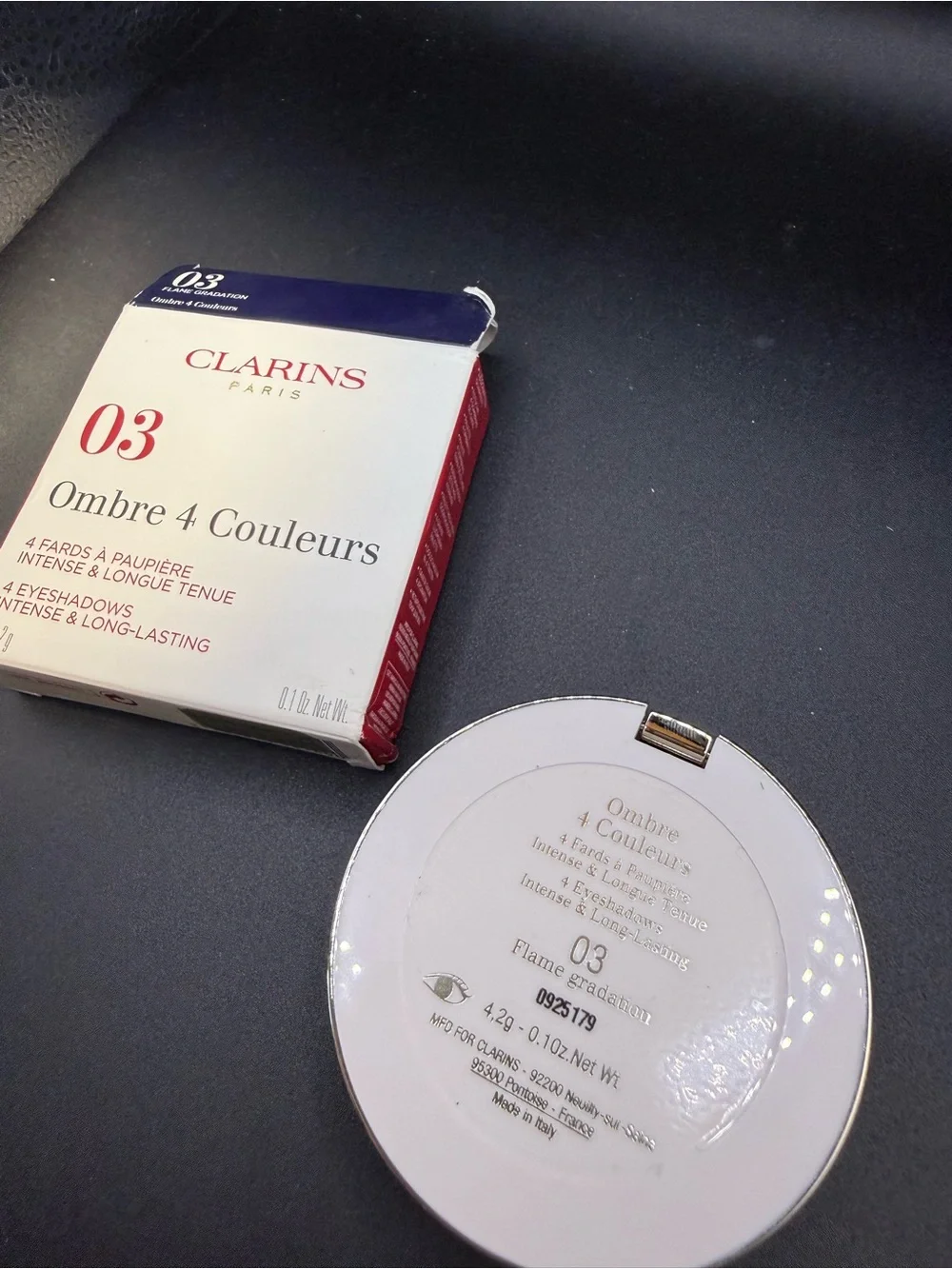 Clarins Ombre 4 Couleurs Eyeshadow Palette 03 Flame Gradation - White and Red